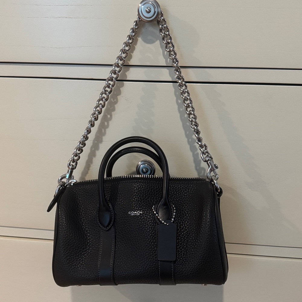 Coach Black Compass 25